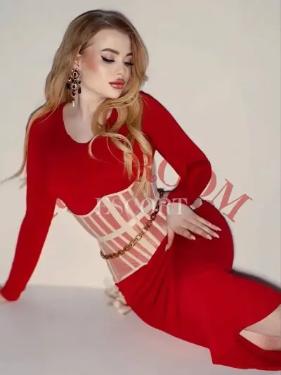 Соланж — эскорт Алматы