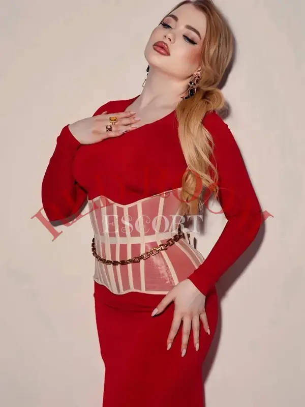 Соланж — эскорт Алматы