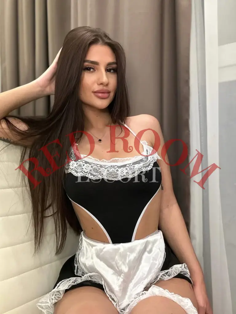 Ромина — эскорт Алматы