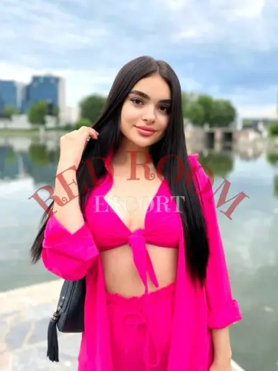 Вика — индивидуалка Алматы