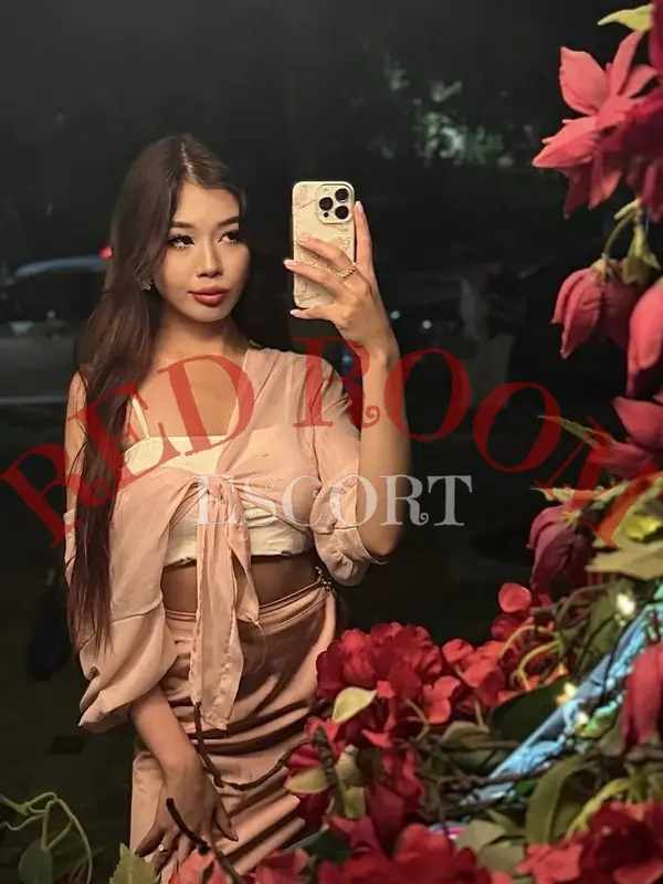 Аделина — эскорт Алматы